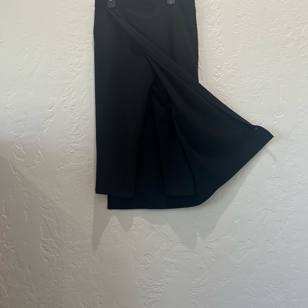 Betabrand Women's The Sassiest Capri Pants Black Panel Overlay Skirt Midi - Picture 2 of 4